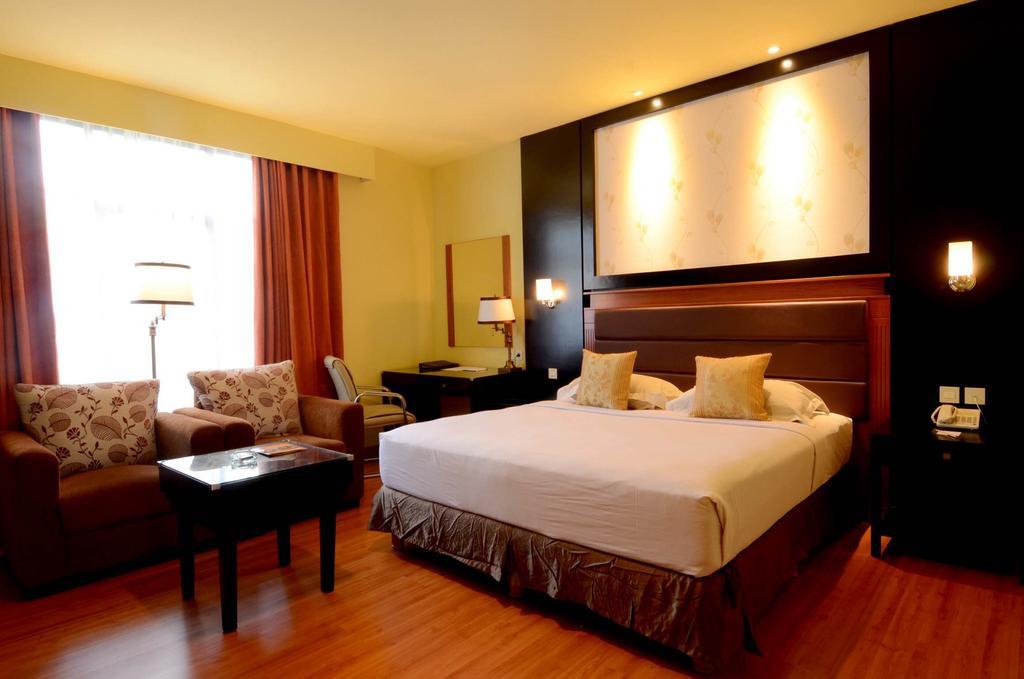 Sari Ater Kamboti Hotel Bandung Ngoại thất bức ảnh